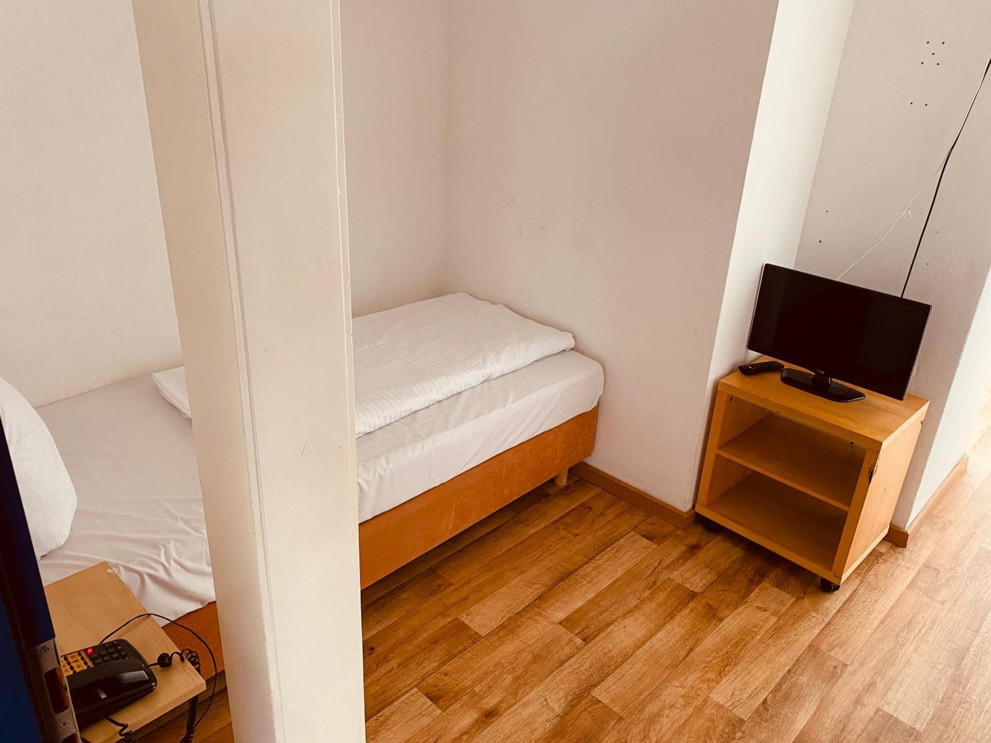 Stay Inn Central Station Fráncfort del Meno Habitación foto
