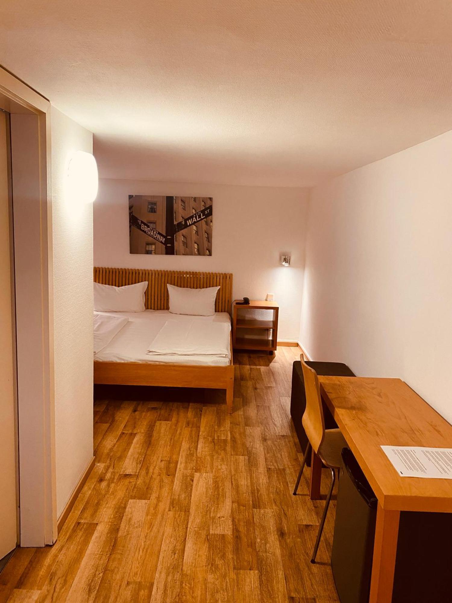 Stay Inn Central Station Fráncfort del Meno Habitación foto
